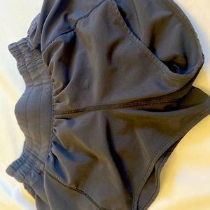 Size 0 Lululemon hotty hot shorts